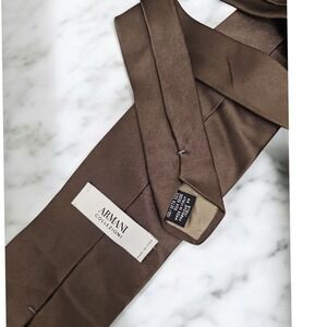 Armani Collezioni Classic Brown Silk Tie - Elegant Professional Neckwear